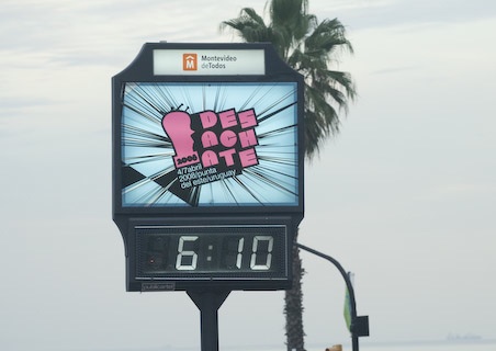 Clock in Montevideo